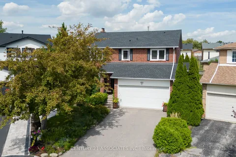1324 Quinpool Court, ON L5C 4J3