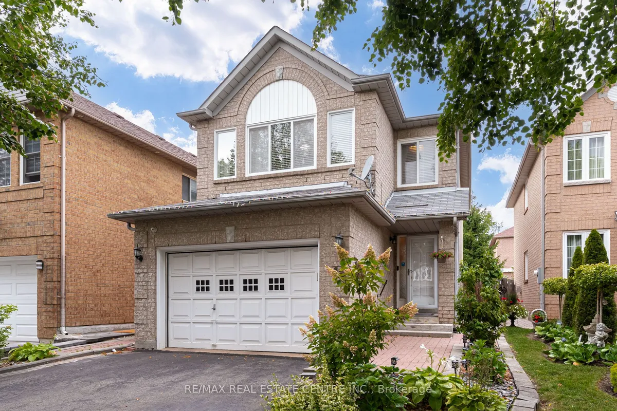 18 Richwood Crescent, ON L6X 4K9