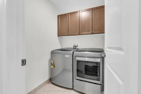 188 Beaveridge Avenue, ON L6H 0M7