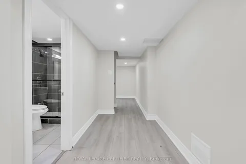 188 Beaveridge Avenue, ON L6H 0M7