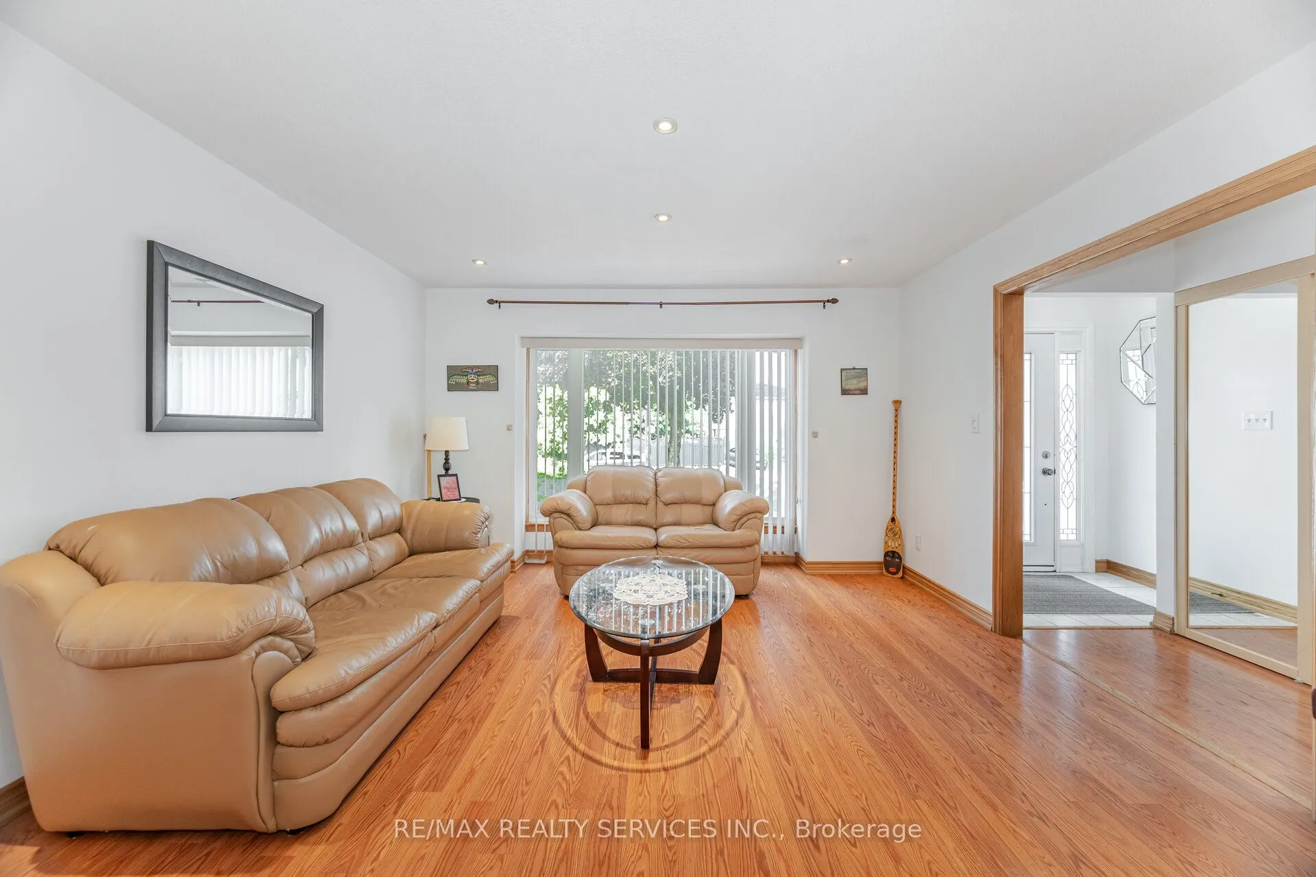 6 Glenmore Crescent, ON L6S 1H8