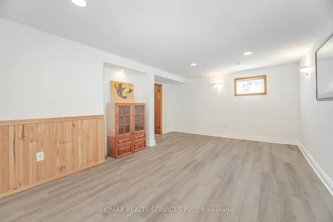 6 Glenmore Crescent, ON L6S 1H8