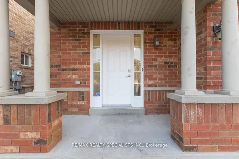 42 Trumpet Valley Boulevard, ON L7A 3N8