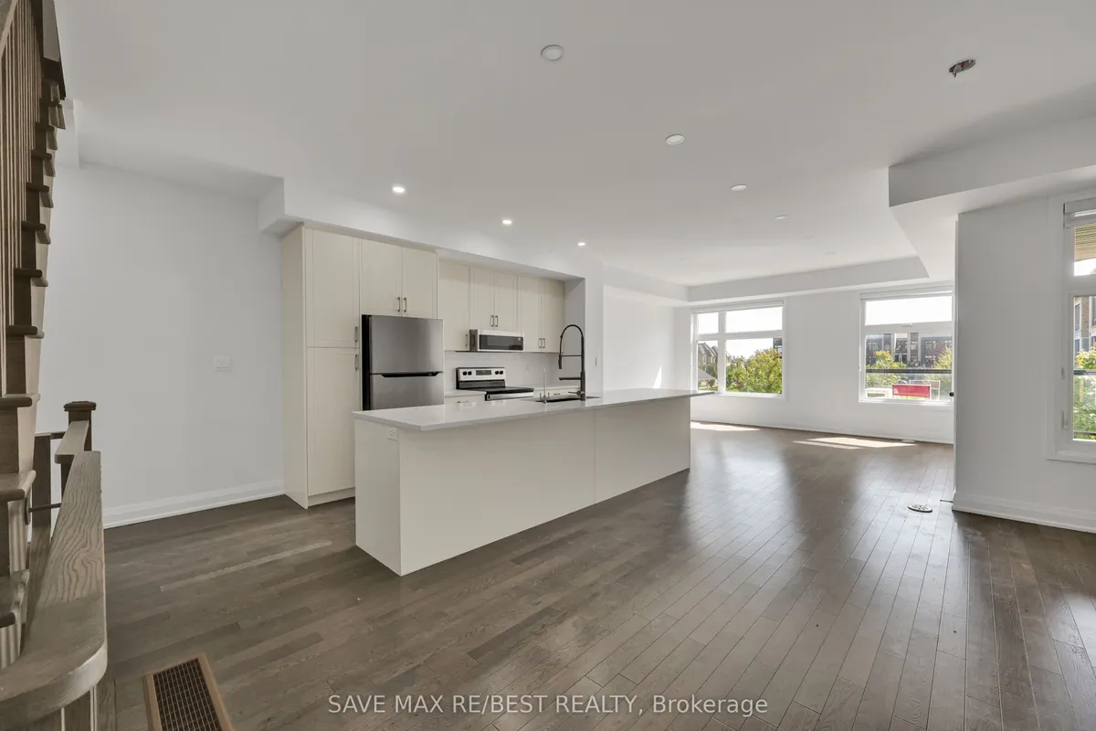 2536 Littlefield Crescent, ON L6M 4G3