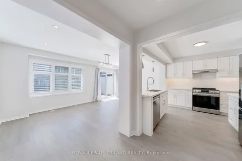 244 Ellen Davidson Drive, ON L6M 0V2