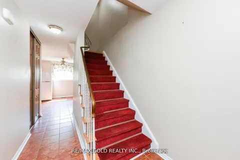 29 Glenmore Crescent, ON L6S 1H9