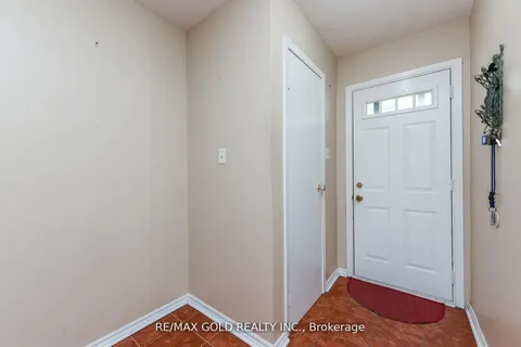 29 Glenmore Crescent, ON L6S 1H9