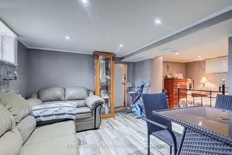 6 Eastern Avenue, ON L6W 1X6