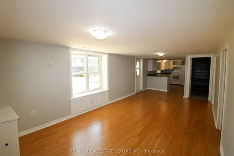 17B Amanda Street, ON L9W 2J9