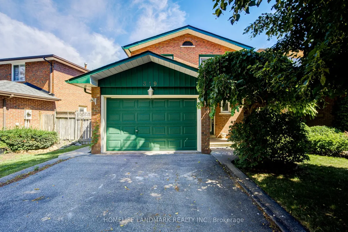 319 Hillside Drive, ON L5M 2N3