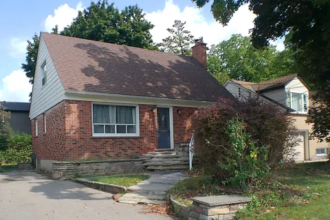 60 Mary Street, ON L6W 2R3