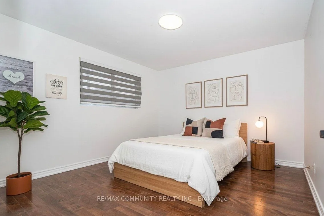 15 Strathavon Drive, ON M9V 2H4