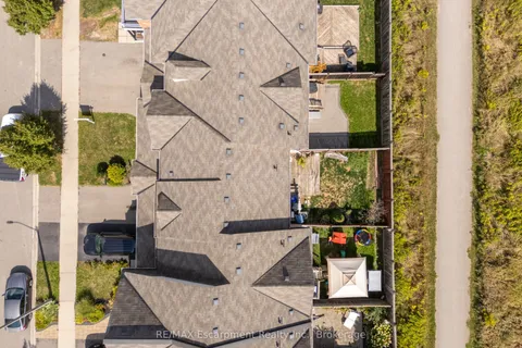 4832 Capri Crescent, ON L7M 0H9