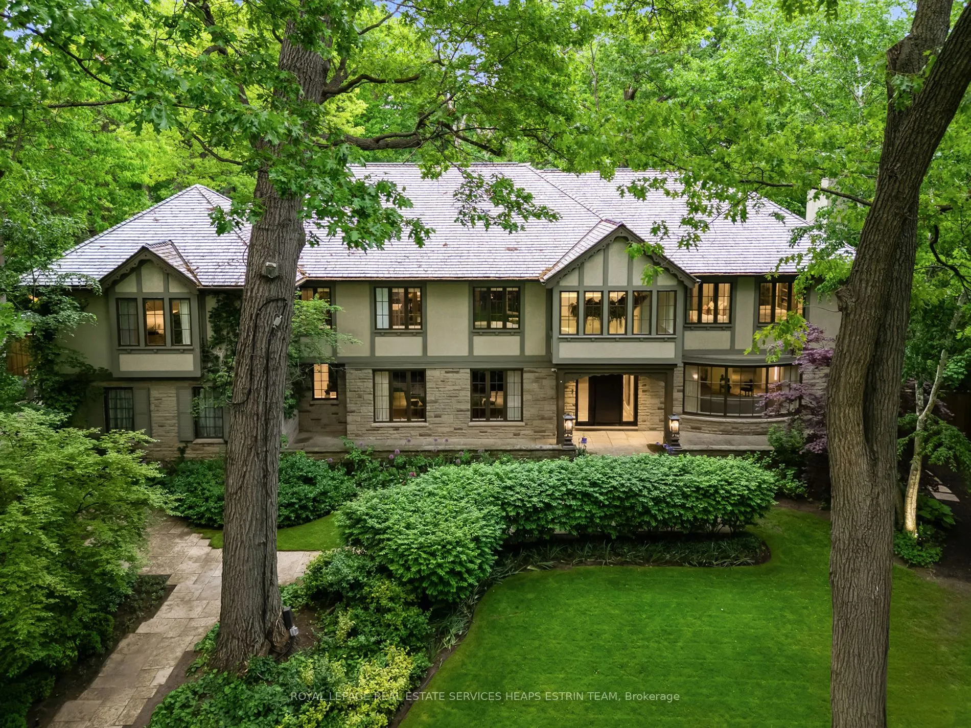 25 North Drive, ON M9A 4R1