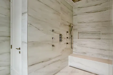 421 Chartwell Road, ON L6J 4A4