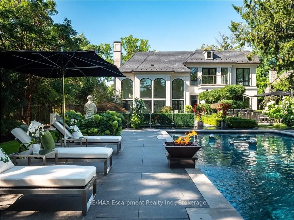 15 Chartwell Road, ON L6J 3Z3