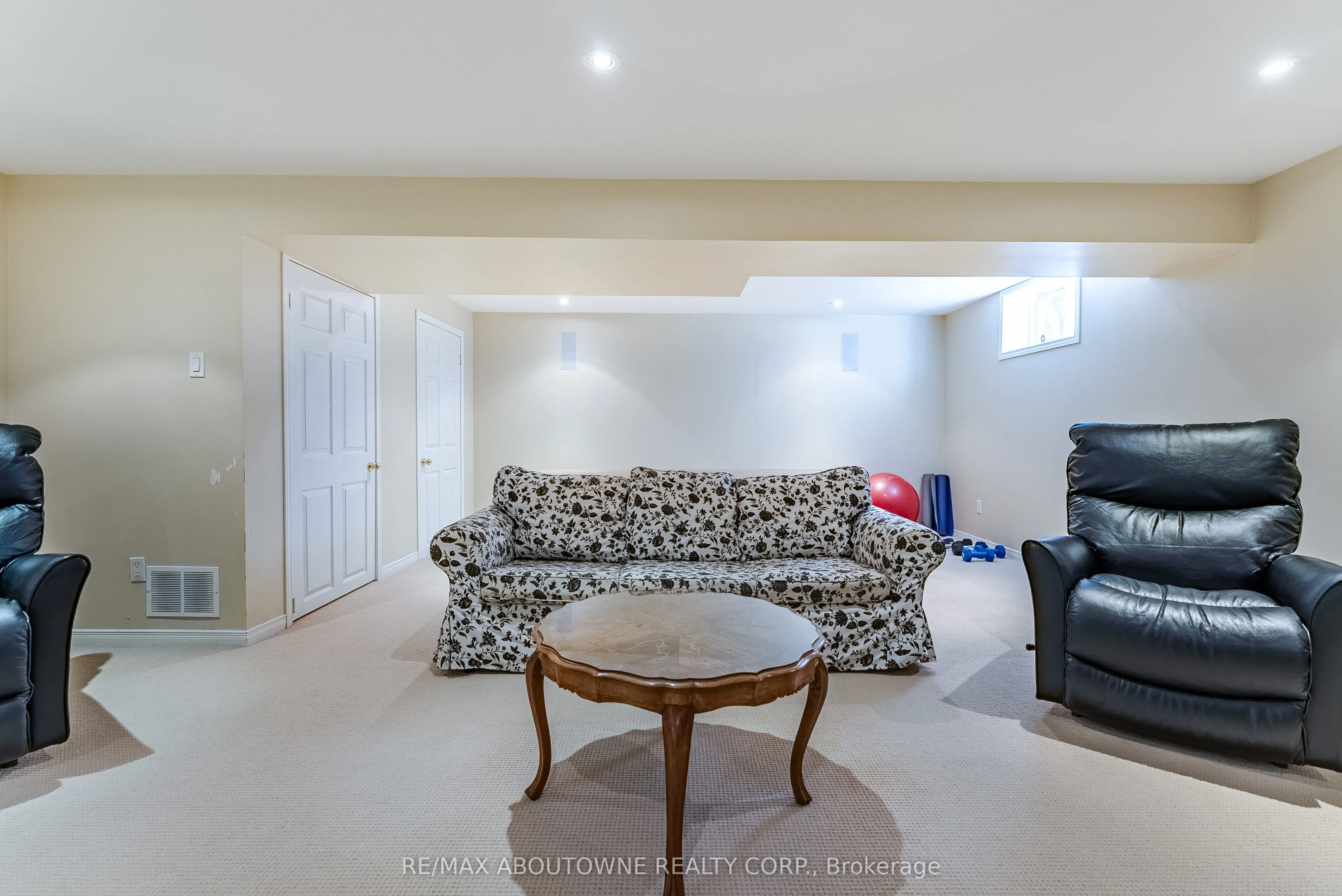 1284 Cleaver Drive, ON L6J 1W3