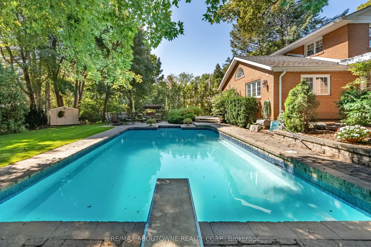 1284 Cleaver Drive, ON L6J 1W3