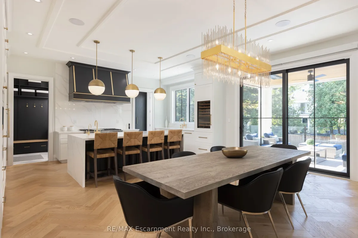 46 Second Street, ON L6J 3T2