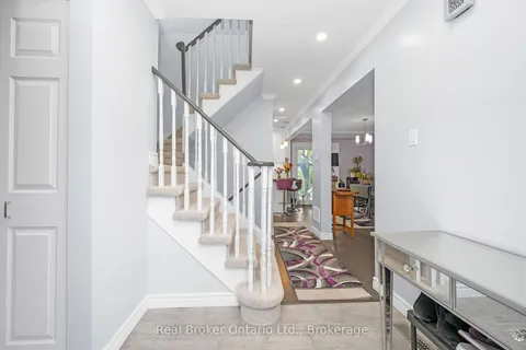 163 Ross Lane, ON L6H 5K3