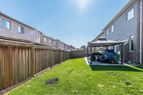 10 Spokanne Street, ON L6R 4A2