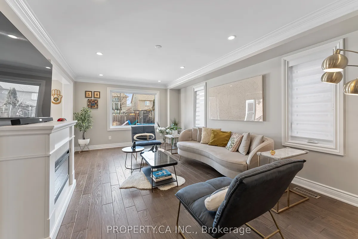 2057 Peak Place, ON L6H 5T1