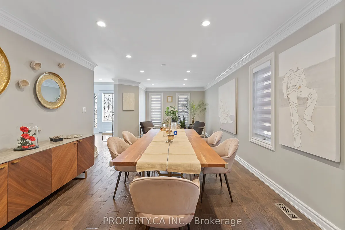 2057 Peak Place, ON L6H 5T1