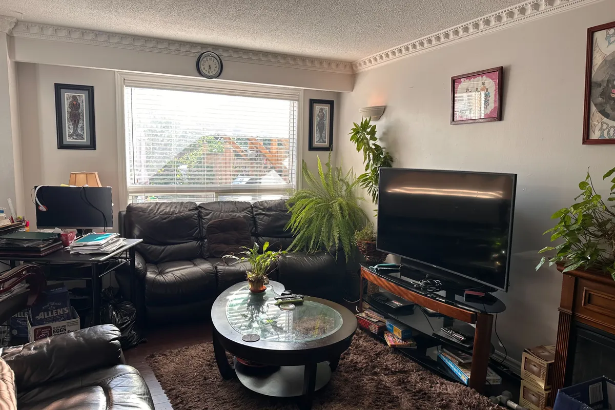 247 Royal Salisbury Way, ON L6V 3G4