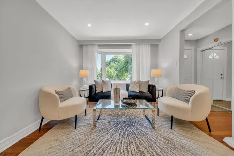 465 Seaton Drive, ON L6L 3Y3