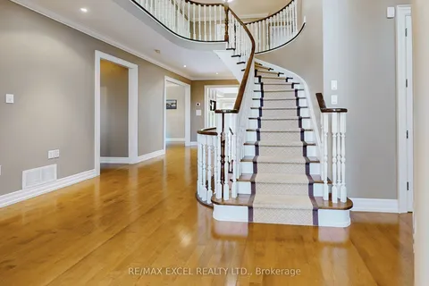 5368 Vail Court, ON L5M 6G9