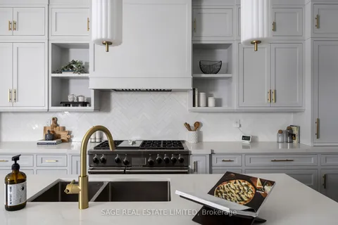 55 Strath Avenue, ON M8X 1R4