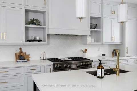 55 Strath Avenue, ON M8X 1R4