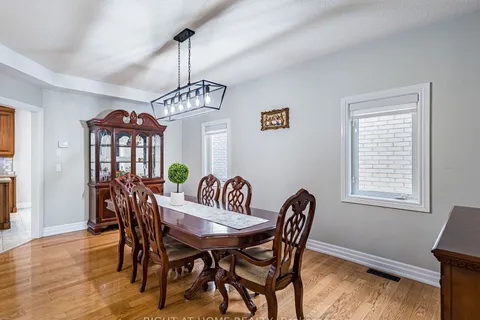 6 Berrycreek Drive, ON L7A 2M7