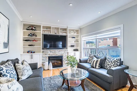 6 Berrycreek Drive, ON L7A 2M7