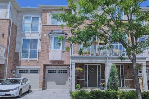 165 Hampshire Way, ON L9T 8M7