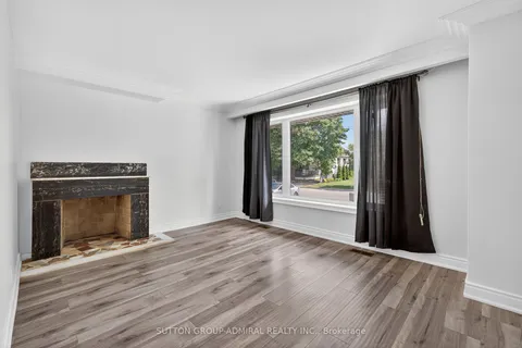 34 Knox Avenue, ON M9L 2M3