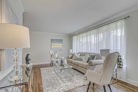 7 Greening Crescent, ON M9A 1N9