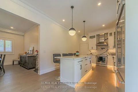 1 Hawthorn Crescent, ON L6S 1A9