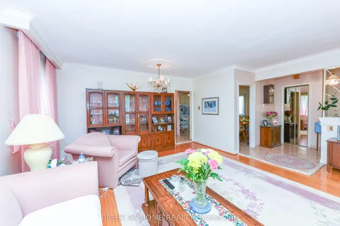 44 Birgitta Crescent, ON M9C 3W4