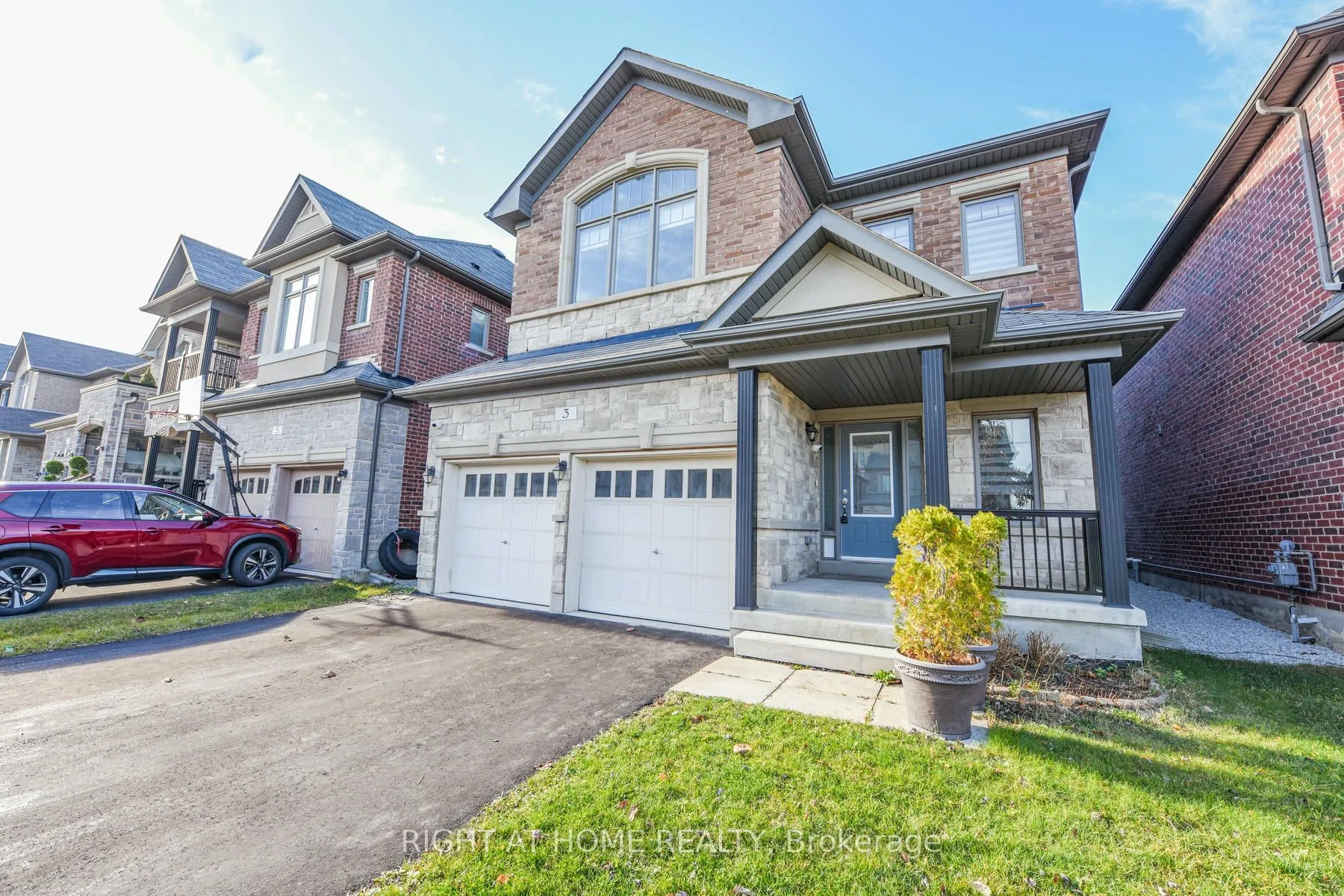 3 Prairie Creek Crescent, ON L6Y 6C9