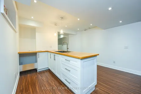 3 Prairie Creek Crescent, ON L6Y 6C9