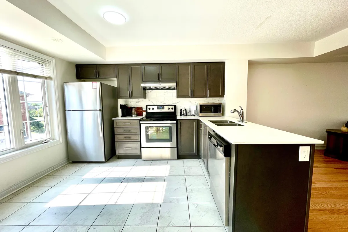 2280 Baronwood Drive, ON L6M 0K4