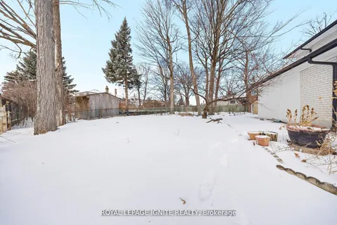 6 Brantley Crescent, ON M3J 1X5