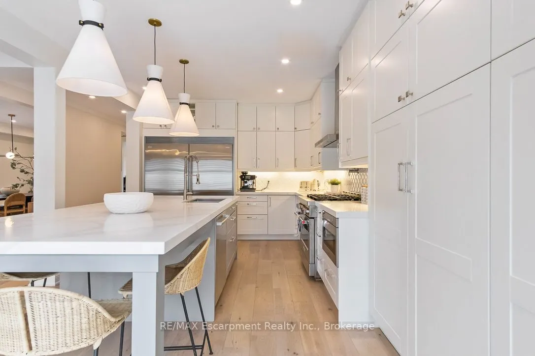 2301 Baronwood Drive, ON L6M 4Z6