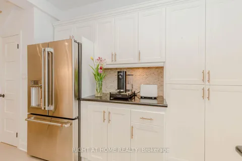 67 Maria Street, ON M6P 1W1