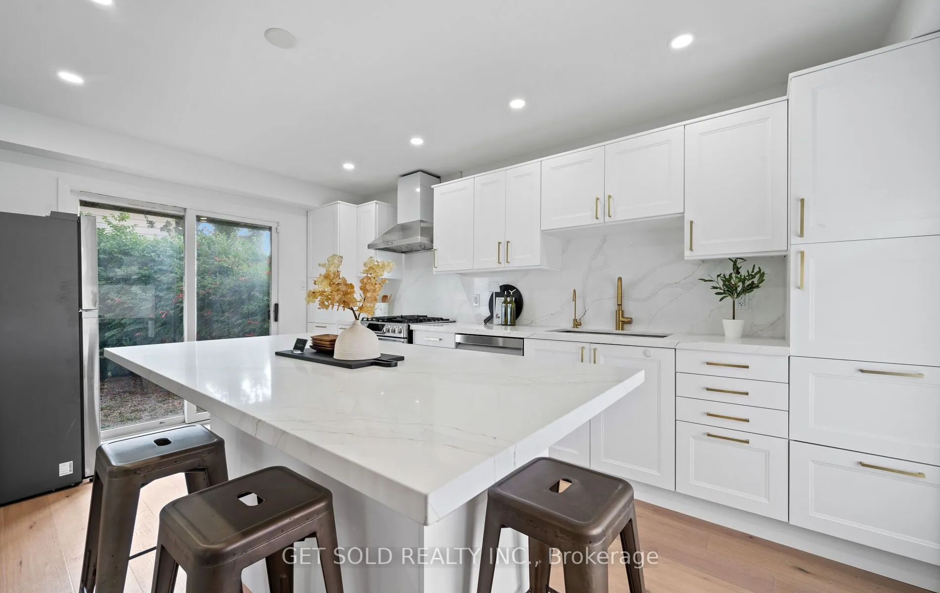 36 Shalom Crescent, ON M9V 4J4