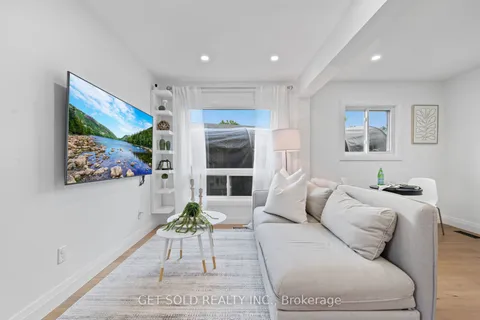 36 Shalom Crescent, ON M9V 4J4