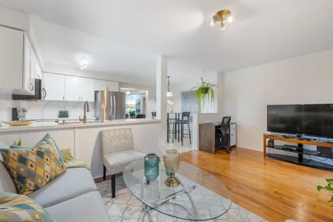 14 Corvette Court, ON L7A 2H7