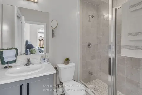 41 Marvin Avenue, ON L6H 0Z6