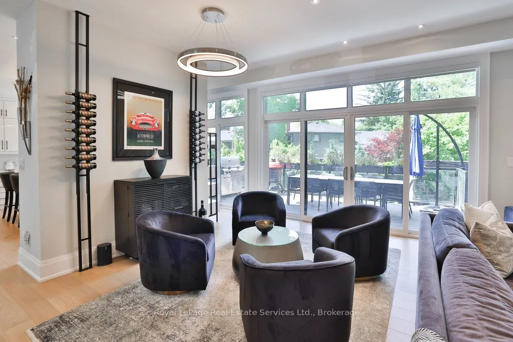 182 Charnwood Drive, ON L6J 5H1